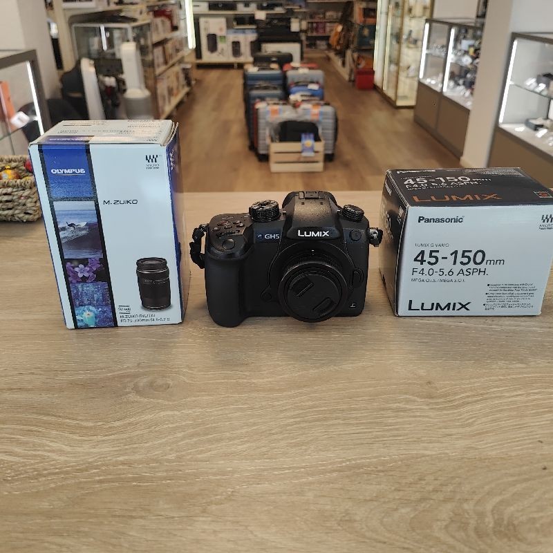 PANASONIC LUMIX GH5 + OBJECTIF 12-35MM / 45-150MM / OLYMPUS ED 75-300MM