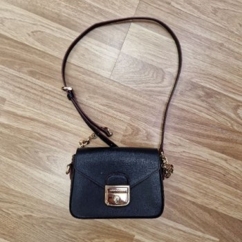 SAC A MAIN LONGCHAMP NOIRE CHAÎNE DORE