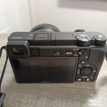 SONY ALPHA 6400 + 16-50MM