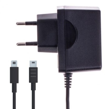 CHARGEUR SERCTEUR MULTI DS & 3DS FREAKS AND GEEKS