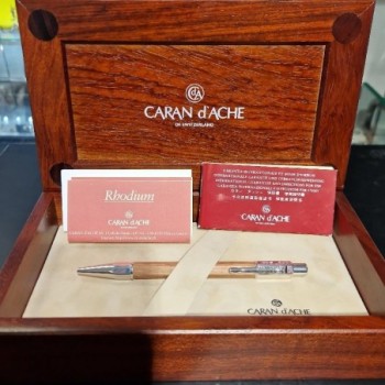 STYLO CARAN D ACHE VARIUS ROSEWOOD RHODIUM