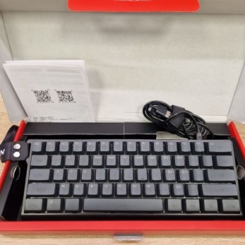 EWWADN F61 MULTIFUCION KEYBOARD