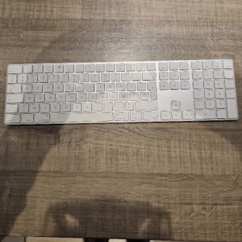 Apple Magic Keyboard  PAVE NUMERIQUE  AZERTY