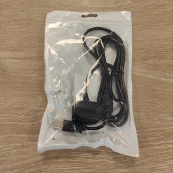 CABLE POUR MANETTE SANS FIL XBOX 360 NOIR 310003E