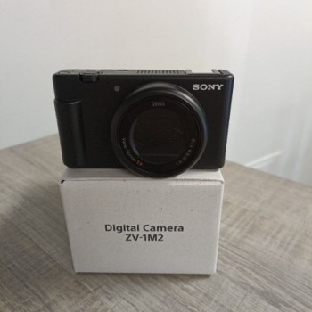 Sony ZV-1 II + 2 BATTERIES SUPP