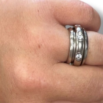 BAGUE PIAGET POSSESSION OR BLANC 18CT 17.55GRS 7 DIAMANTS T.56 10MM DE LARGEUR