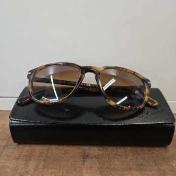 LUNETTE DE SOLEIL PERSOL