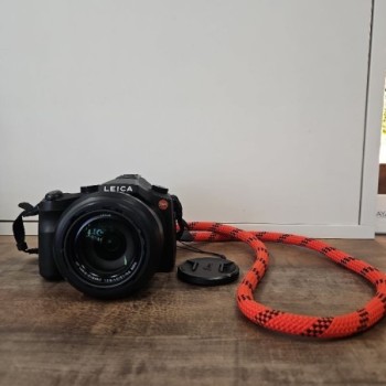 LEICA V-LUX TYP 114 25-400 MM