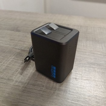 CHARGEUR DOUBLE BATTERIE GO PRO HERO 13