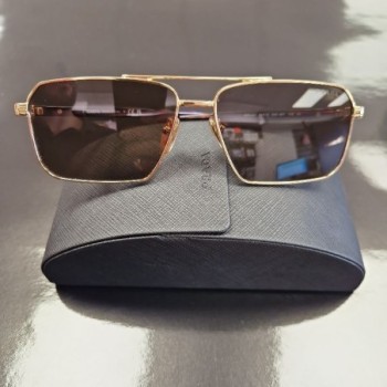 LUNETTES DE SOLEIL PRADA  PR A57S