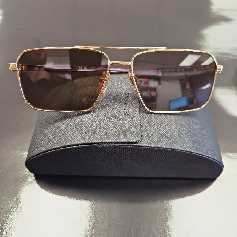 LUNETTES DE SOLEIL PRADA  PR A57S