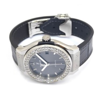 HUBLOT CLASSIC FUSION RACING GREY DIAMOND BEZEL 565.NX.7071.LR.1204
