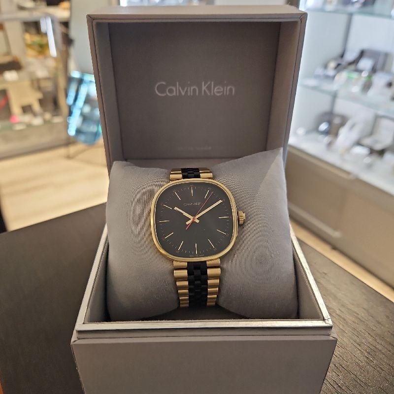 MONTRE CALVIN KLEIN BOITE ET MAILLONS