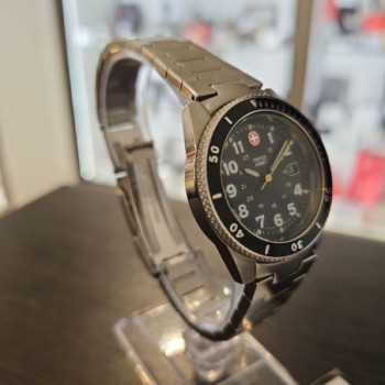 SWISS ARMY QUARTZ PETITE