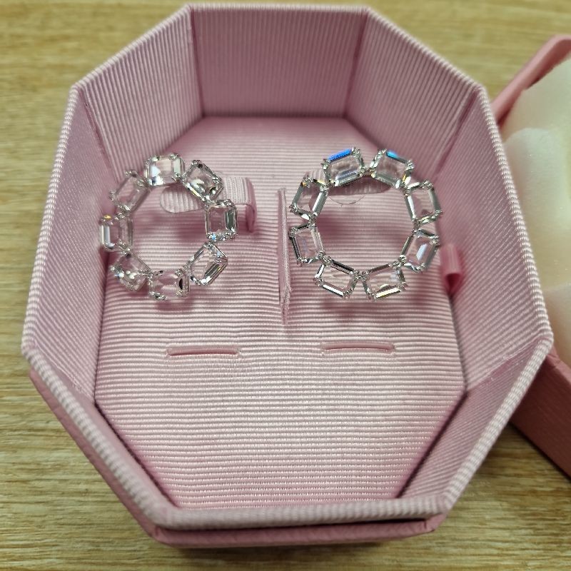 B O SWAROVSKI MILLENIA OCTO BLANCHE RHODIE