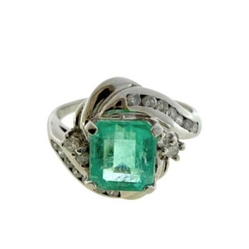 BAGUE PLATINE EMERAUDE 3.5 GRS