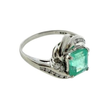 BAGUE PLATINE EMERAUDE 3.5 GRS