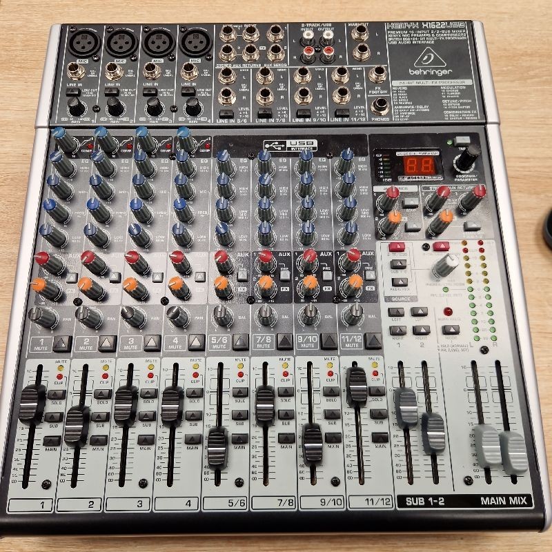 TABLE DE MIXAGE BEHRINGER XENYX X1622USB MIXEUR