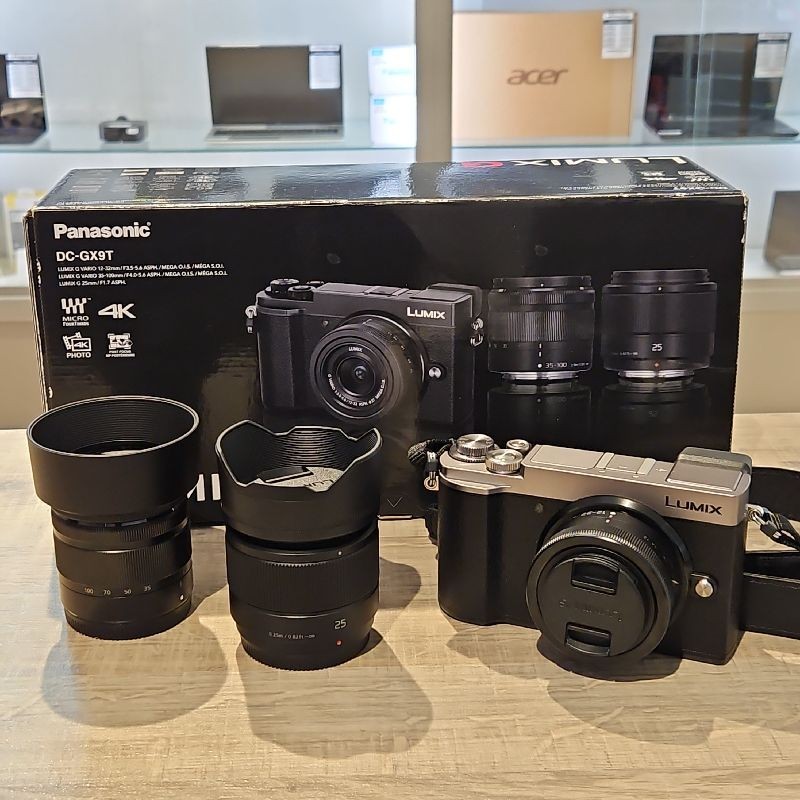 PANASONIC LUMIX DC-GX9T + 2 OBJECTIFS + 1 BATTERIE