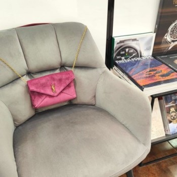 PETITE POCHETTE A CHAINE SAINT LAURENT CASSANDRE EN SUEDE