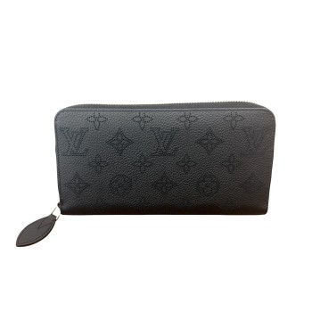 LOUIS VUITTON ZIPPY MAHINA NOIR