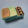 BEHRINGER COMPRESSOR/SUSTAINER CS400 EFFECTS PEDAL