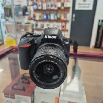NIKON D5600 +18-55MM
