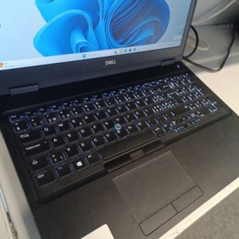 DELL LATITUDE 5590 i7 8650U 16GB 256GB