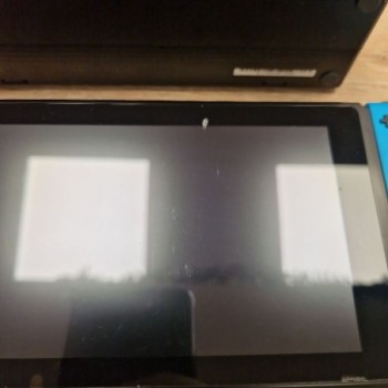 CONSOLE SWITCH V1 ROUGE BLEU + ACCES
