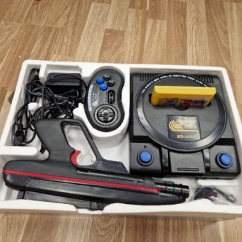 TERMINATOR 2 BS 5000 8 BIT + 2 JOYPAD + GUN + CARTOUCHE JEU