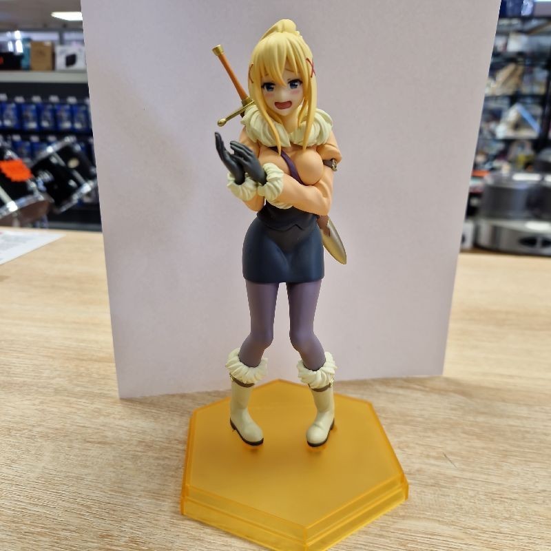 FIGURINE DARKNESS WINTER KONO SUBA 18CM