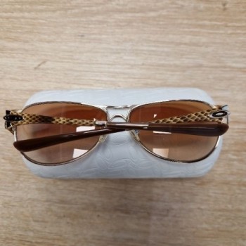 OAKLEY RESTLESS SUNGLASSES MODÈLE PEAU DE SERPENT