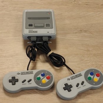 CONSOLE SNES SUPER NINTENDO MINI CLASSICS 2 MANETTES