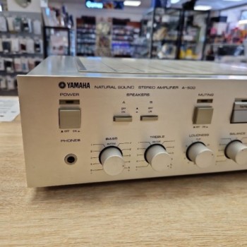 AMPLI YAMAHA STEREO AMPLIFIER A 500