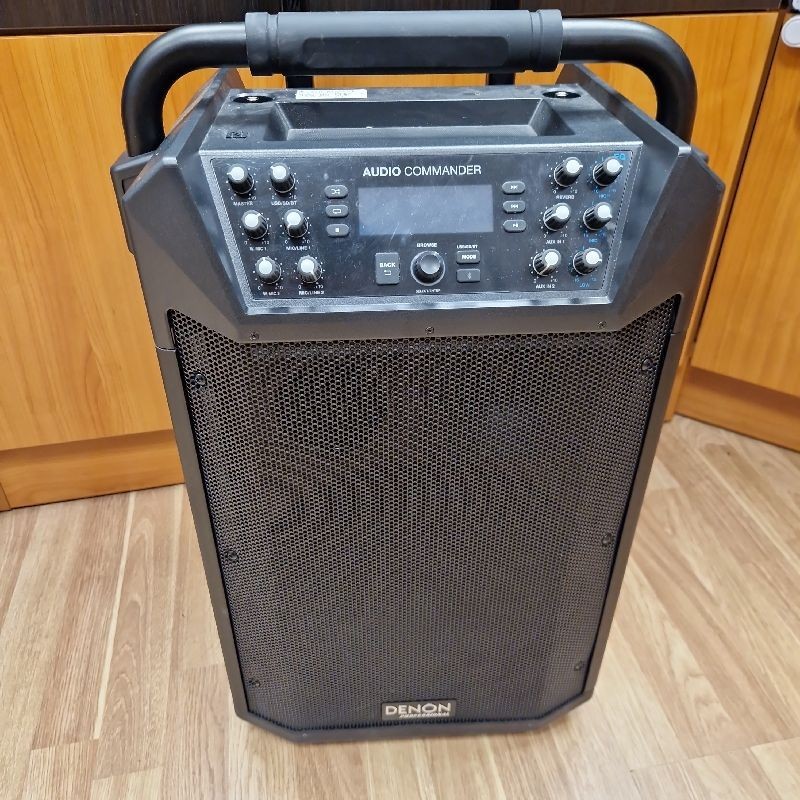 DENON AUDIO COMMANDER + 2 MICROS