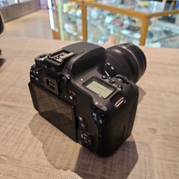 CANON EOS 760D +18-135MM