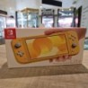 CONSOLE SWITCH LITE JAUNE +BOITE