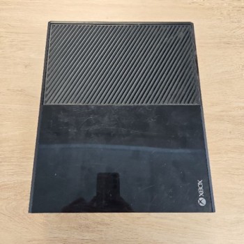 CONSOLE XBOX ONE FAT 500 GB ( SANS MANETTE ET CABLE )