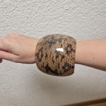 BRACELET BOIS PYTHON APPARTEMENT A LOUER