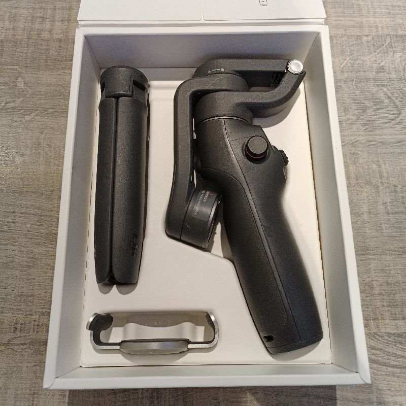 DJI OSMO MOBILE 6