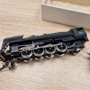 LOCOMOTIVE A VAPEUR R1097 VERTE