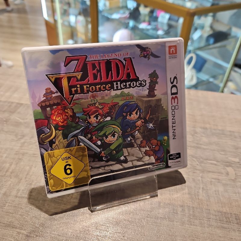 THE LEGEND OF ZELDA : TRI FORCE HEROES - 3DS