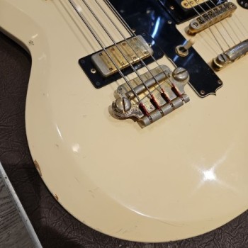 2404-WH Double Neck Guitar / Bass avec Caisson
