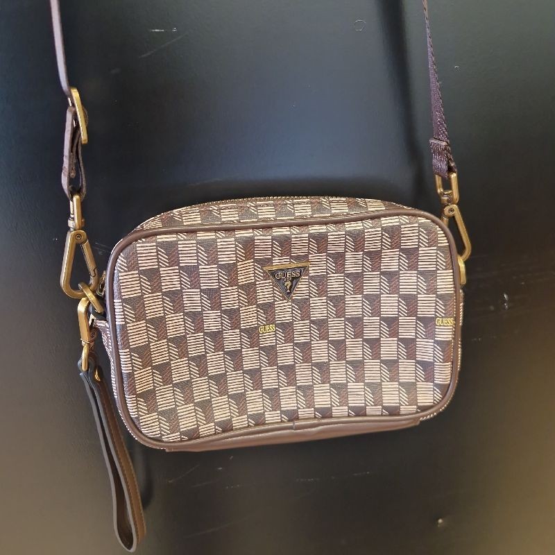 SACOCHE GUESS MARRON BEIGE