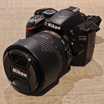 NIKON D3200+OBJ 18-105MM