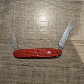 COUTEAU SUISSE VICTORINOX PIONEER ALOX