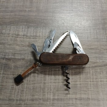 COUTEAU SUISSE VICTORINOX SWISS CAMP WOOD