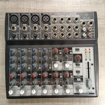 TABLE DE MIXAGE XENYX1202FX BEHRINGER
