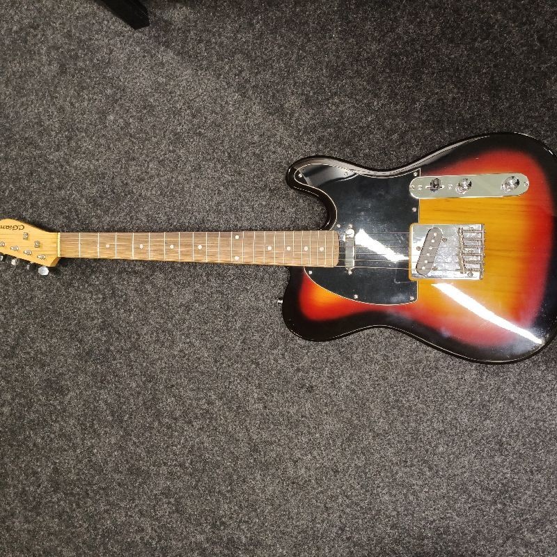 C.GIANT GUITARE ELECTRIQUE