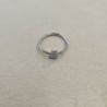 BAGUE OR BLANC 18CT 2.50GRS AVEC 1 EMERAUDE TAILLE PRINCESS ET DMTS 0.05CTS T.53